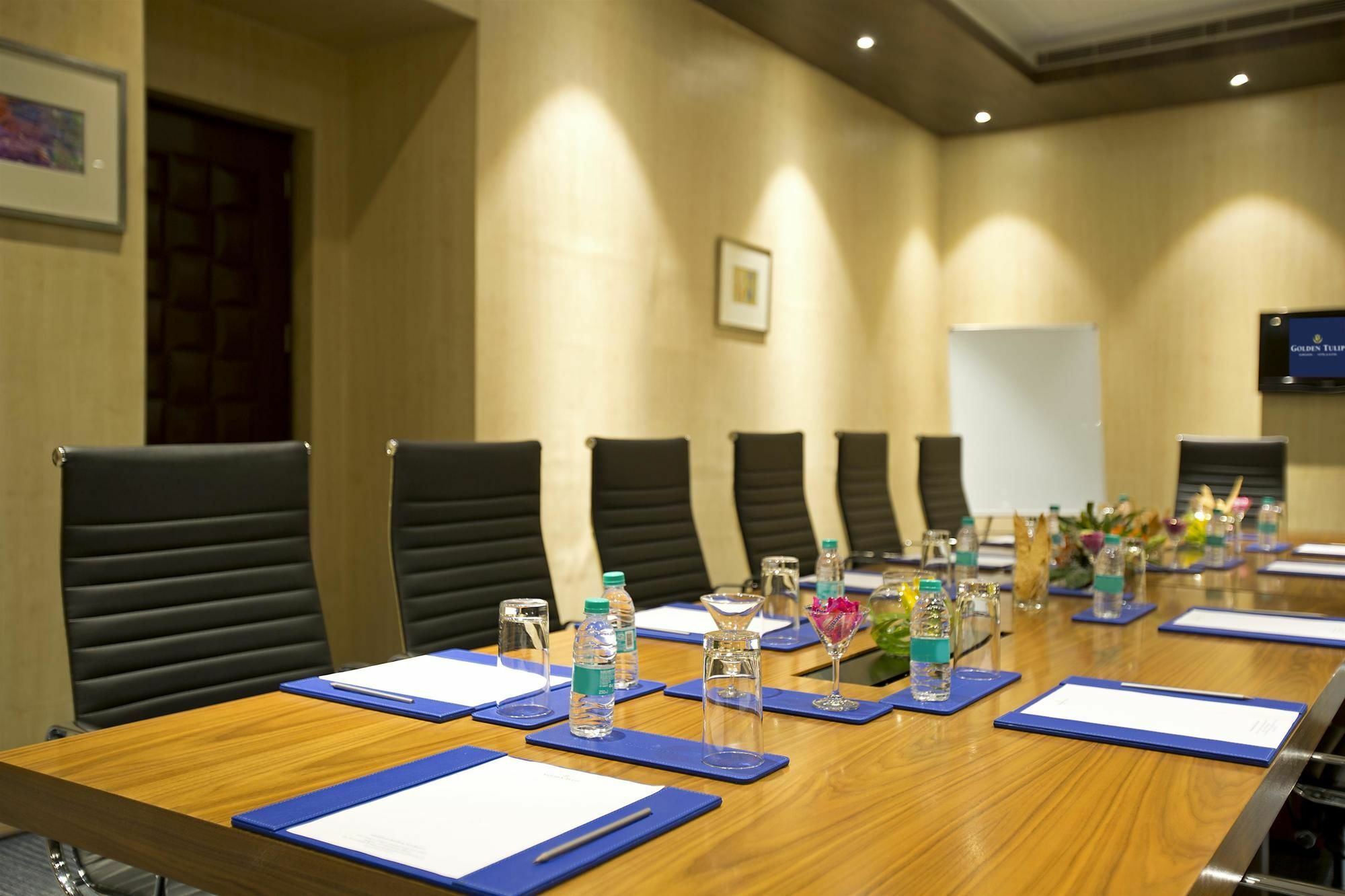 Golden Suites Gurgaon Inde Hotels Екстер'єр фото