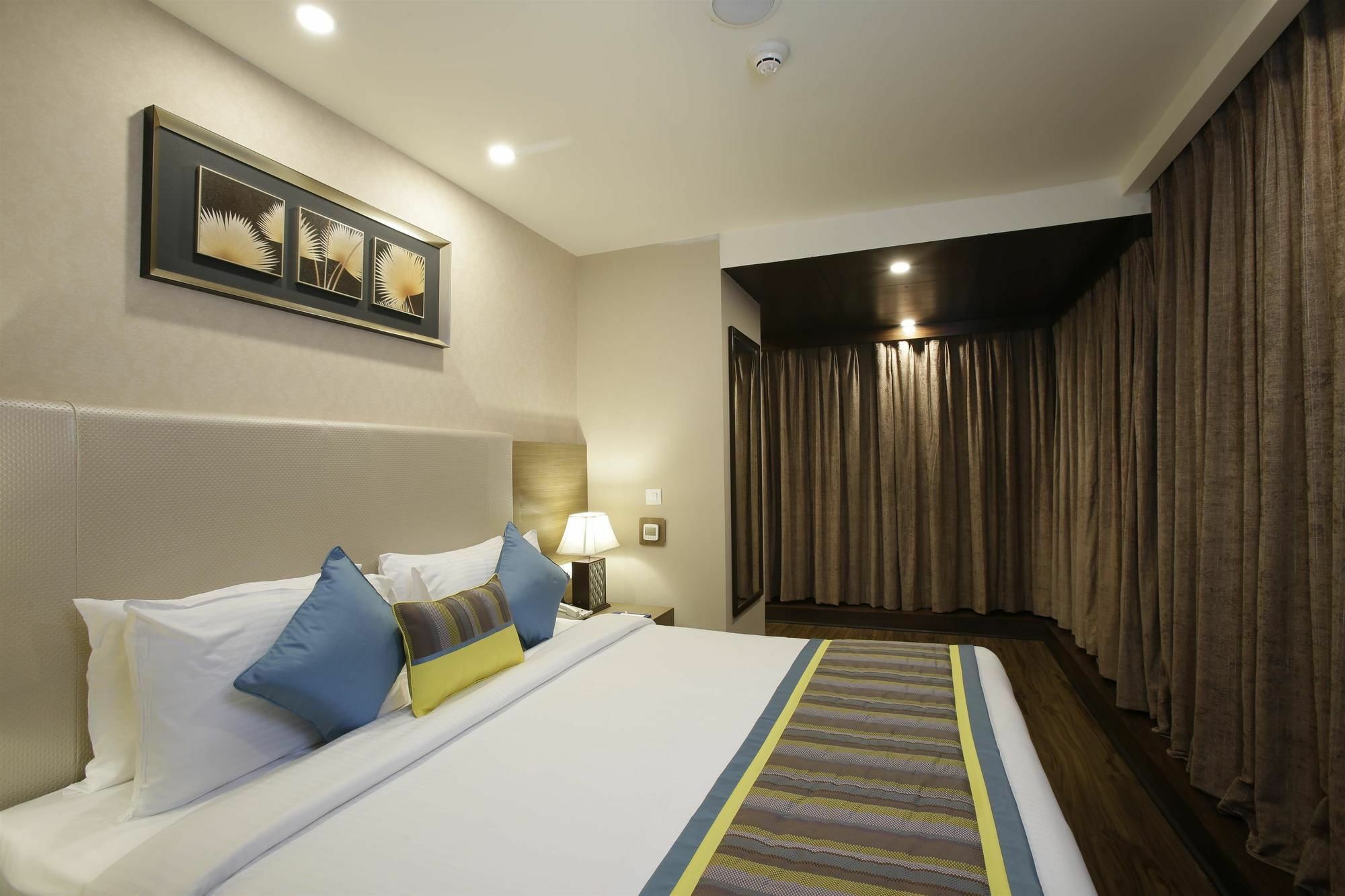 Golden Suites Gurgaon Inde Hotels Екстер'єр фото