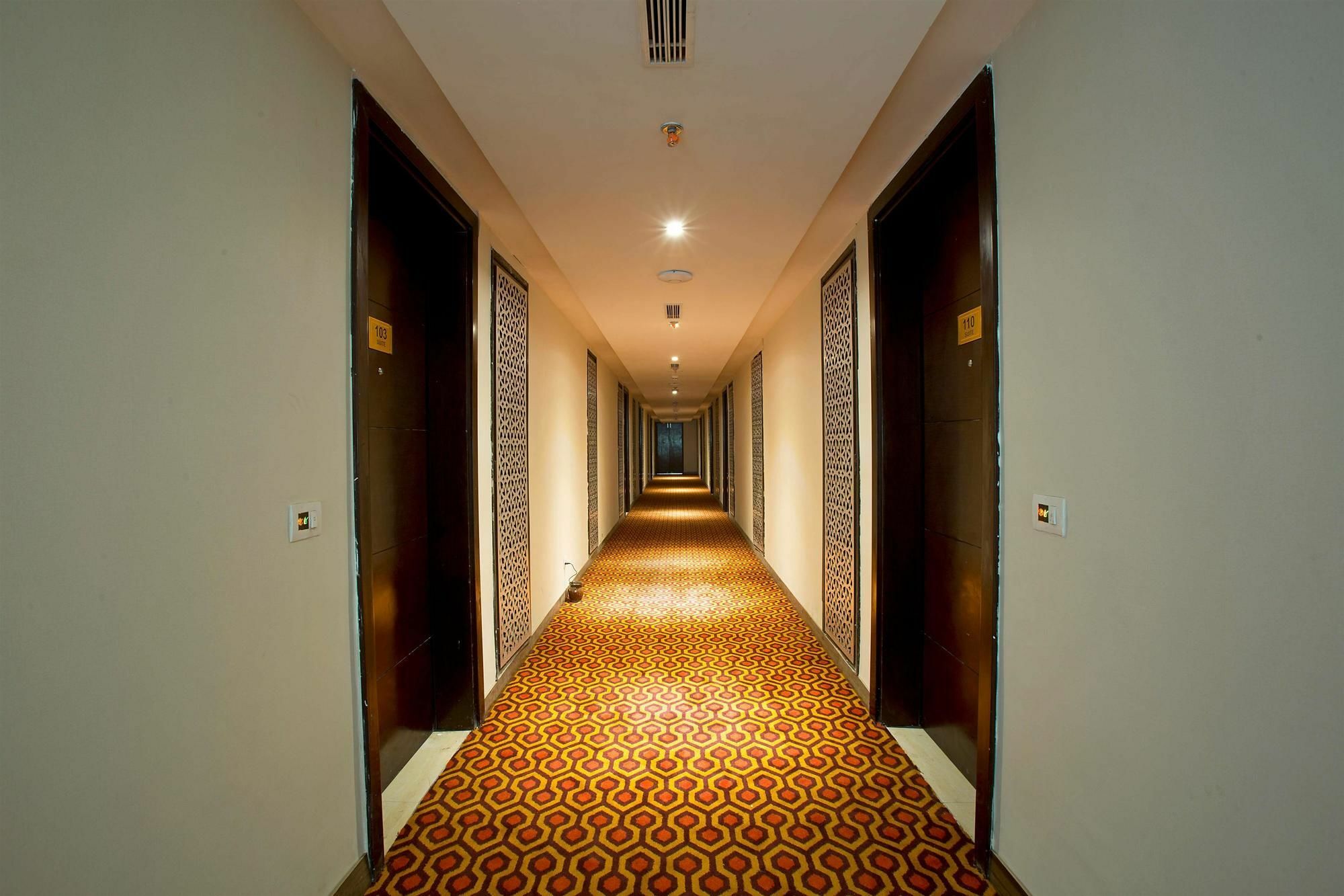 Golden Suites Gurgaon Inde Hotels Екстер'єр фото